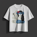 Mirada Oculta camiseta oversize mockup fondo gris oscuro